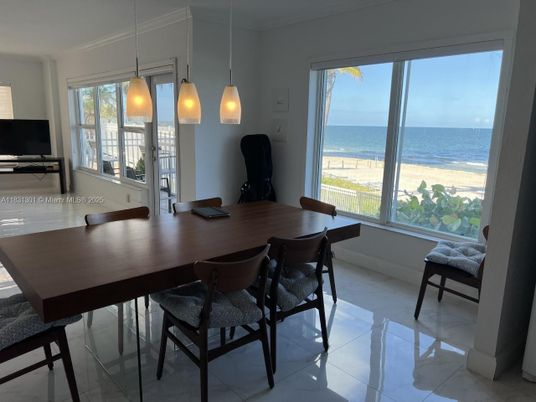 Dining room, Interior, Pendant Lights, Water
