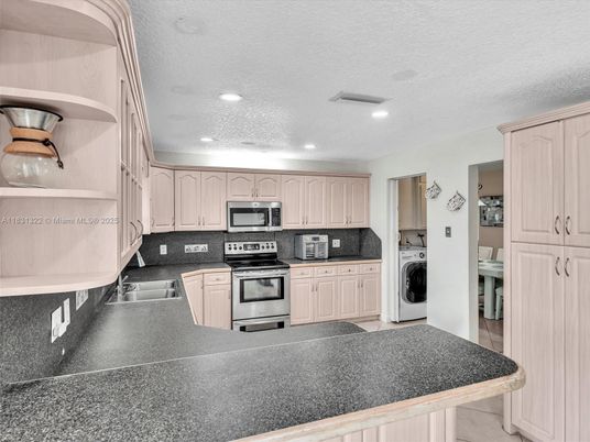 Interior, Kitchen, Recessed Lighting, Stainless Steel Appliances, Washer