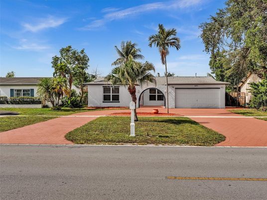 Attached, Backyard, Exterior, Facade, Ranch