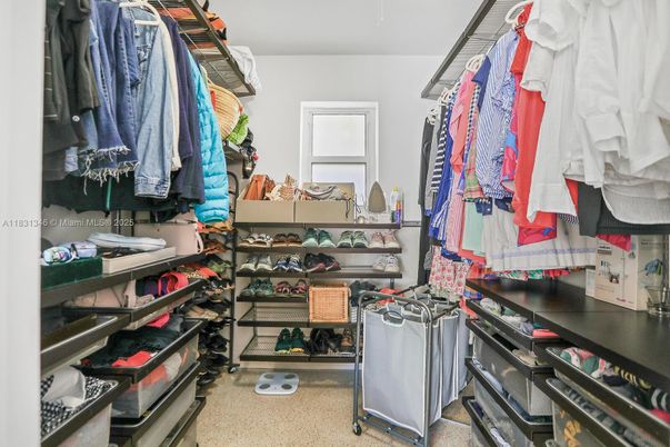 Interior, Walk-in Closets