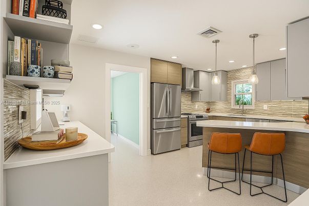 Interior, Kitchen, Pendant Lights, Recessed Lighting, Stainless Steel Appliances