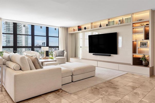 Interior, Living room, Water