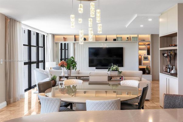 Dining room, Interior, Living room, Pendant Lights, Recessed Lighting