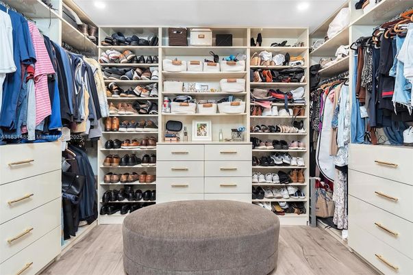 Interior, Recessed Lighting, Walk-in Closets, Wood Texture Flooring