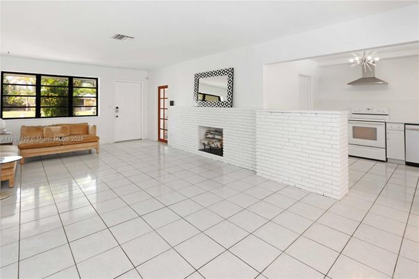 Fireplace, Interior, Kitchen