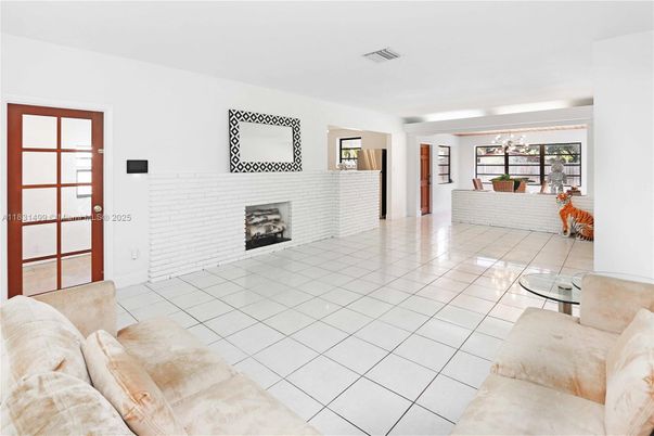 Fireplace, Interior, Living room