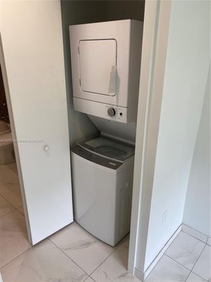 Interior, Marble, Utility Closets, Washer