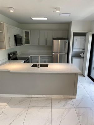 Interior, Kitchen, Marble, Recessed Lighting