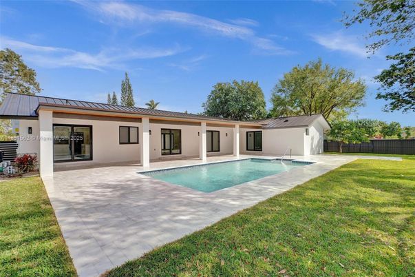 Backyard, Exterior, Pool