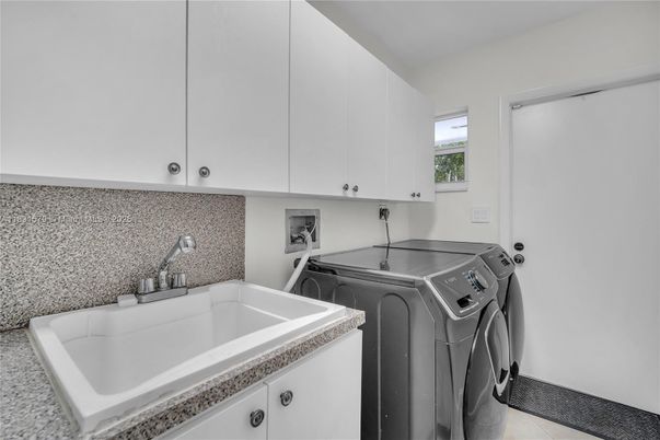 Interior, Washer