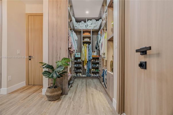 Interior, Recessed Lighting, Walk-in Closets, Wood Texture Flooring