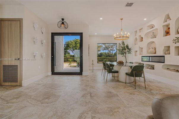 Chandelier, Dining room, Interior, Pendant Lights, Recessed Lighting