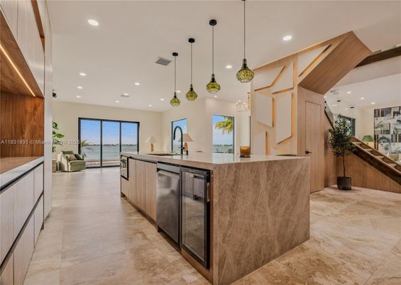 Interior, Kitchen, Living room, Pendant Lights, Recessed Lighting, Stainless Steel Appliances