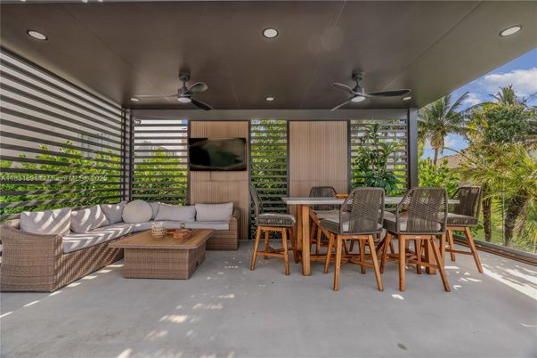 Exterior, Recessed Lighting