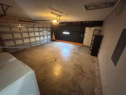Garage, Interior, Washer