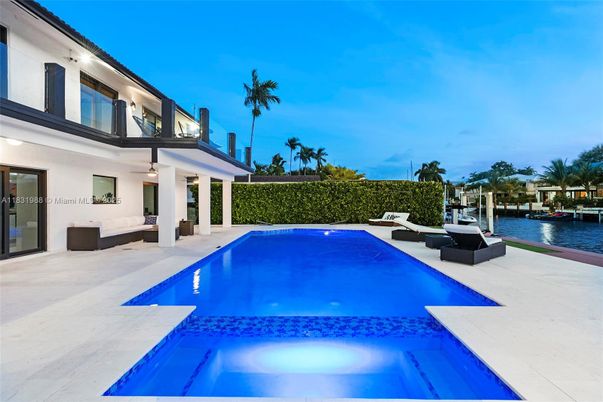 Exterior, Pool, Water