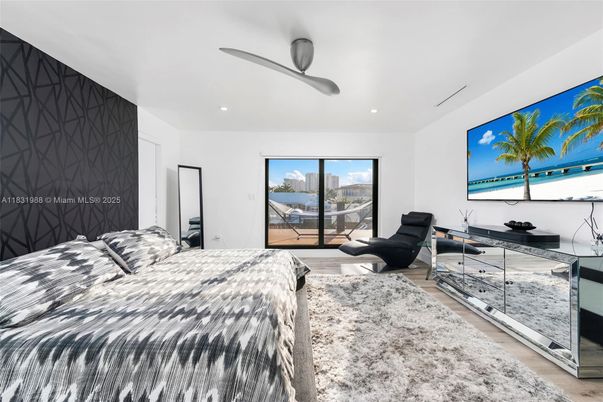 Bedroom, Interior, Recessed Lighting, Water, Wood Texture Flooring