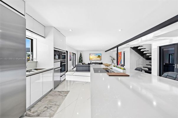 Interior, Kitchen, Living room, Marble, Recessed Lighting, Stainless Steel Appliances