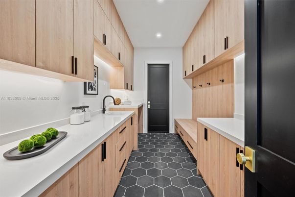 Interior, Kitchen, Recessed Lighting