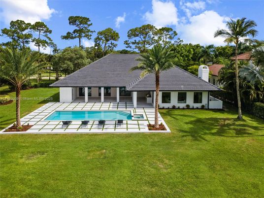 Backyard, Exterior, Pool