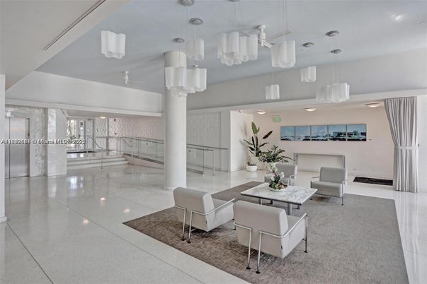 Interior, Living room, Pendant Lights, Recessed Lighting