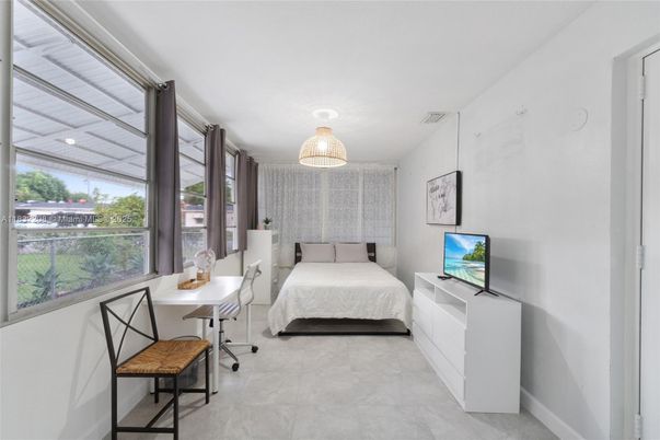 Bedroom, Chandelier, Home Office, Interior