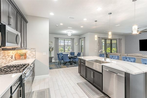 Dining room, Interior, Kitchen, Pendant Lights, Recessed Lighting, Stainless Steel Appliances