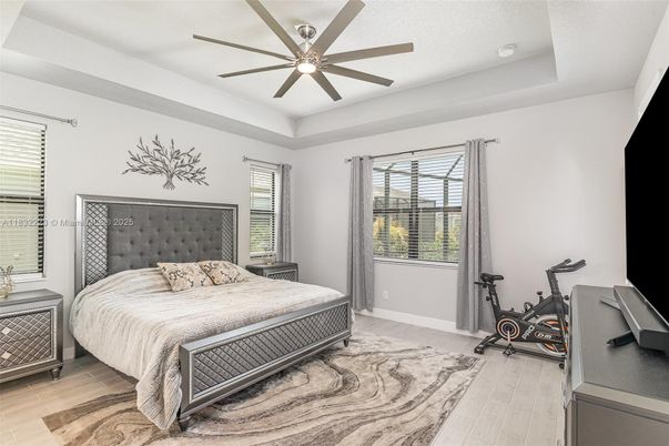 Bedroom, Fitness Equipment, Interior, Wood Texture Flooring