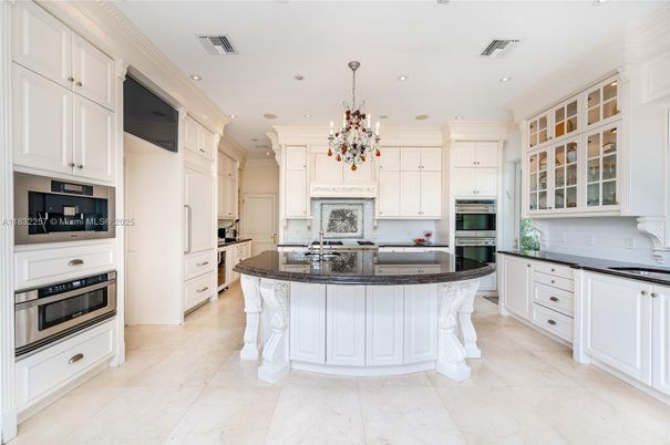 Chandelier, Interior, Kitchen, Recessed Lighting, Stainless Steel Appliances