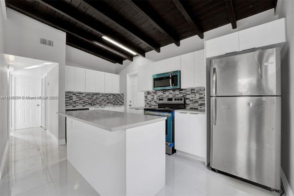 Interior, Kitchen, Stainless Steel Appliances, Wooden Beams, Wooden Ceilings