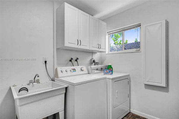 Interior, Washer
