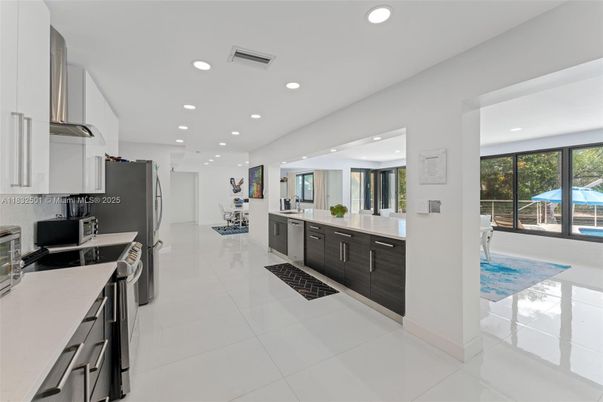 Interior, Kitchen, Recessed Lighting