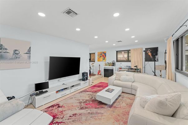 Interior, Living room, Recessed Lighting
