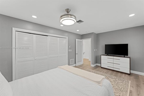 Bedroom, Interior, Recessed Lighting, Wood Texture Flooring