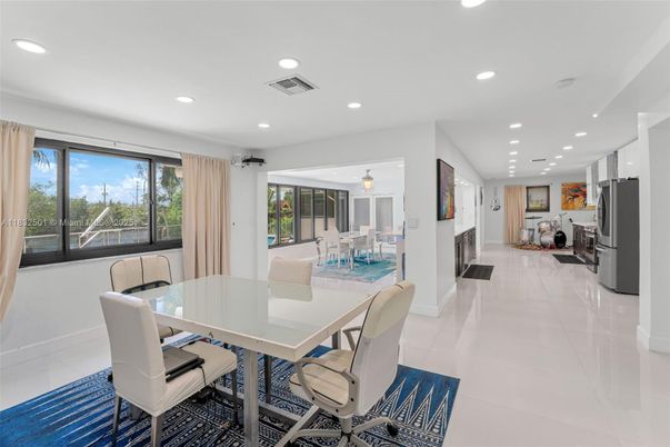 Dining room, Interior, Kitchen, Pendant Lights, Recessed Lighting