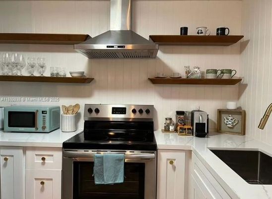 Interior, Kitchen, Stainless Steel Appliances