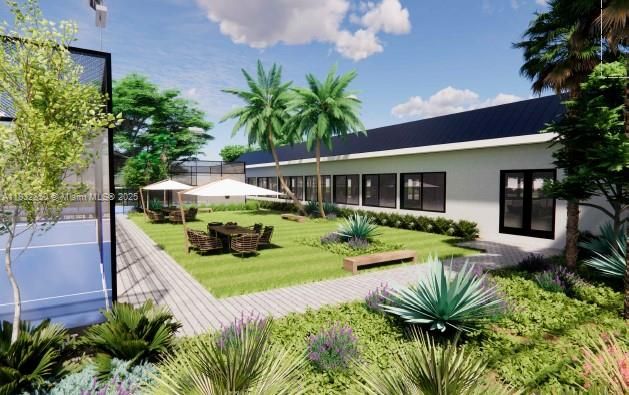Backyard, Exterior