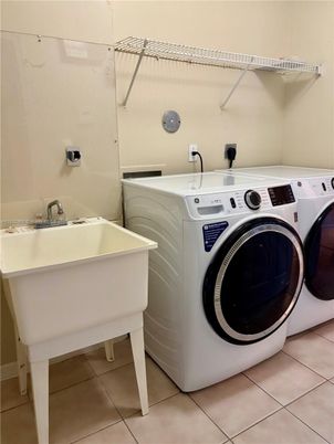 Interior, Washer