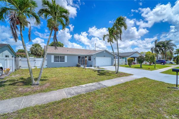 Attached, Backyard, Detached Garage, Exterior, Facade, Ranch