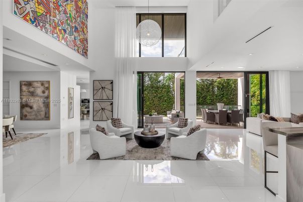 Dining room, Interior, Living room, Recessed Lighting