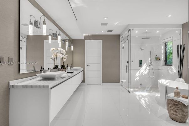 Bathroom, Dual Sink Vanities, Free Standing Baths, Glass Shower, Interior, Recessed Lighting