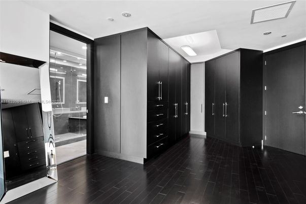 Interior, Recessed Lighting, Wood Texture Flooring, Wooden Walls