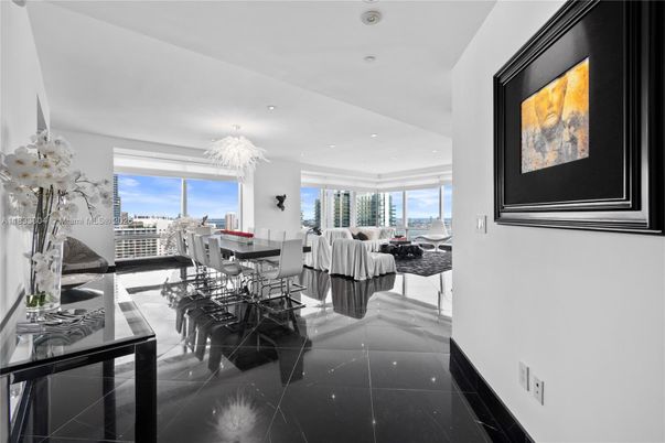 Dining room, Interior, Living room, Recessed Lighting, Water