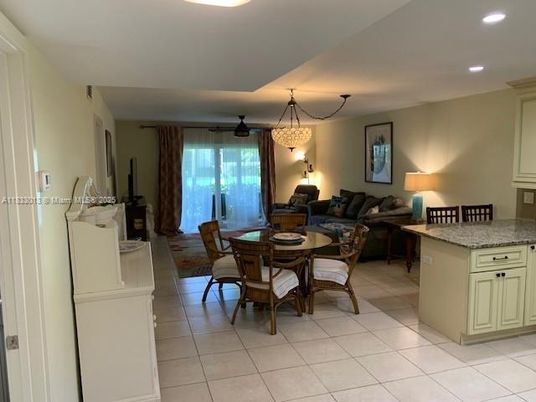 Chandelier, Dining room, Interior, Living room, Recessed Lighting