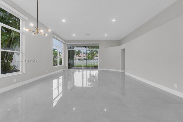 Empty room, Interior, Pendant Lights, Recessed Lighting
