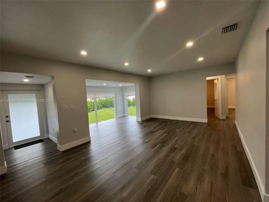 Empty room, Interior, Recessed Lighting, Wood Texture Flooring