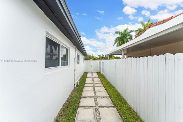 Backyard, Exterior