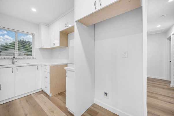Interior, Kitchen, Recessed Lighting, Wood Texture Flooring