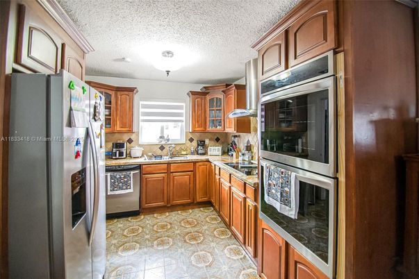 Interior, Kitchen, Stainless Steel Appliances