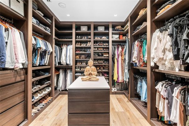 Interior, Recessed Lighting, Walk-in Closets, Wood Texture Flooring